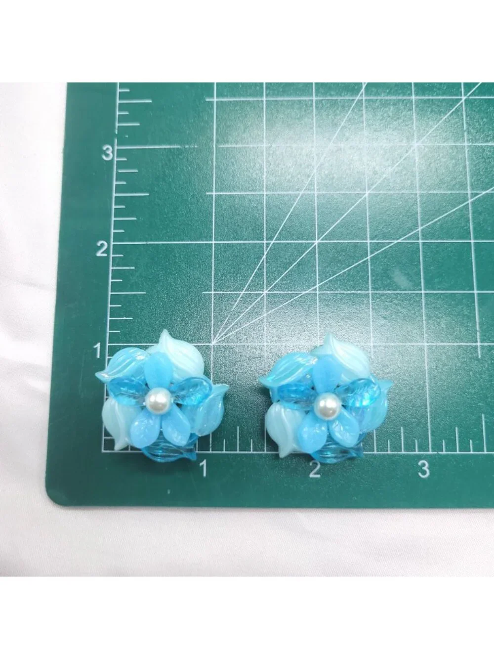Vintage West Germany Blue Floral Clip-On Earrings Faux Pearl Bead Cluster - Picture 4 of 7